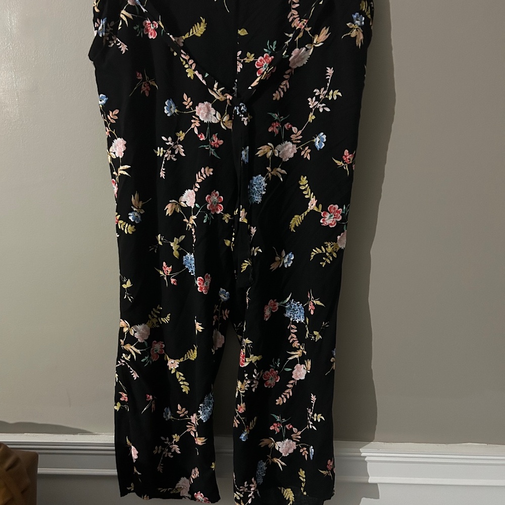 Floral pants with attached belt
